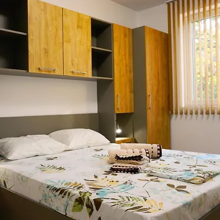 Апартамент Далия - Apartment Dalia Varna Exterior photo
